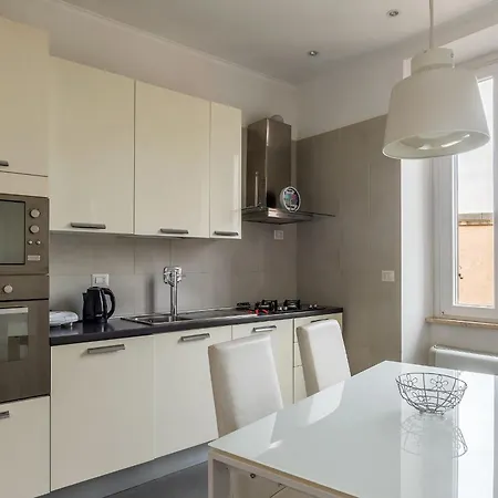 公寓 Guesthost - Trastevere Station Bright With Terrace 罗马