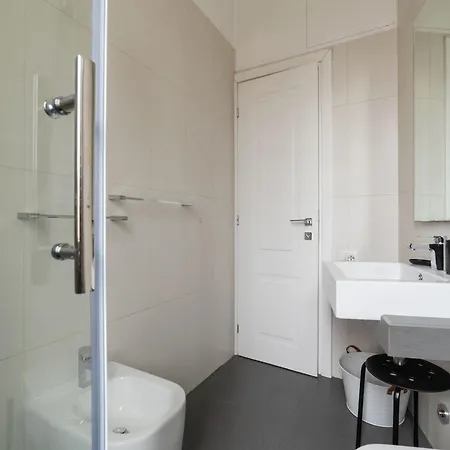 Guesthost - Trastevere Station Bright With Terrace 公寓 *