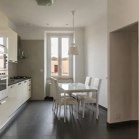 公寓 Guesthost - Trastevere Station Bright With Terrace 罗马