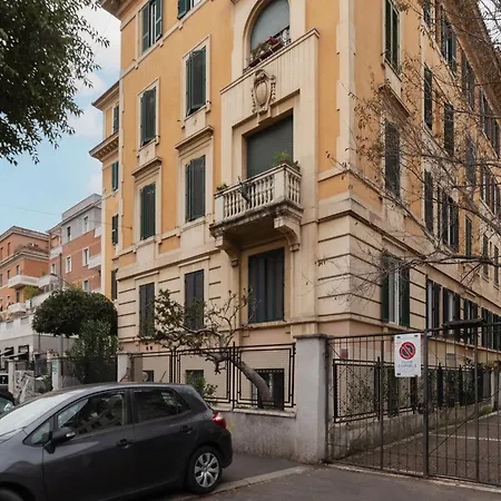 Guesthost - Trastevere Station Bright With Terrace 罗马